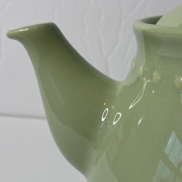 Pottery Barn EMMA Green Teapot 40oz Made In Portugal - Picture 6 of 16